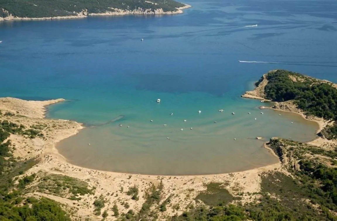 Guest house Apartments Lidija Lopar Croatia