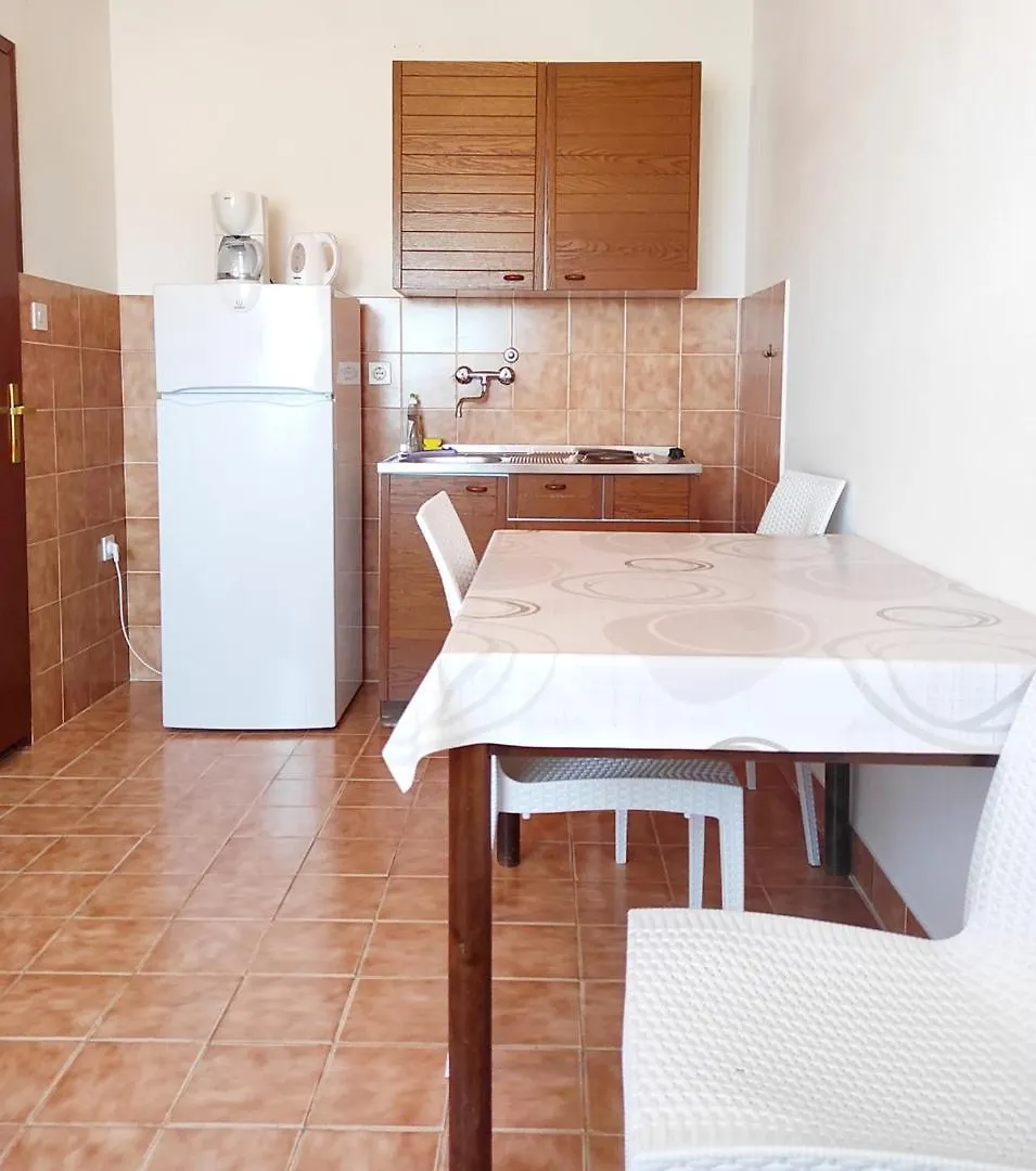 Apartments Lidija Lopar Croatia